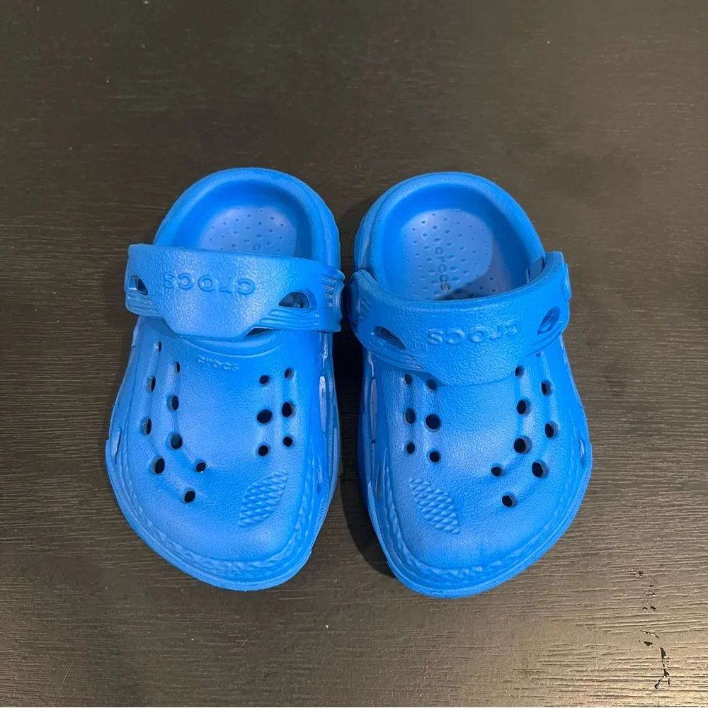 CROCS bright blue